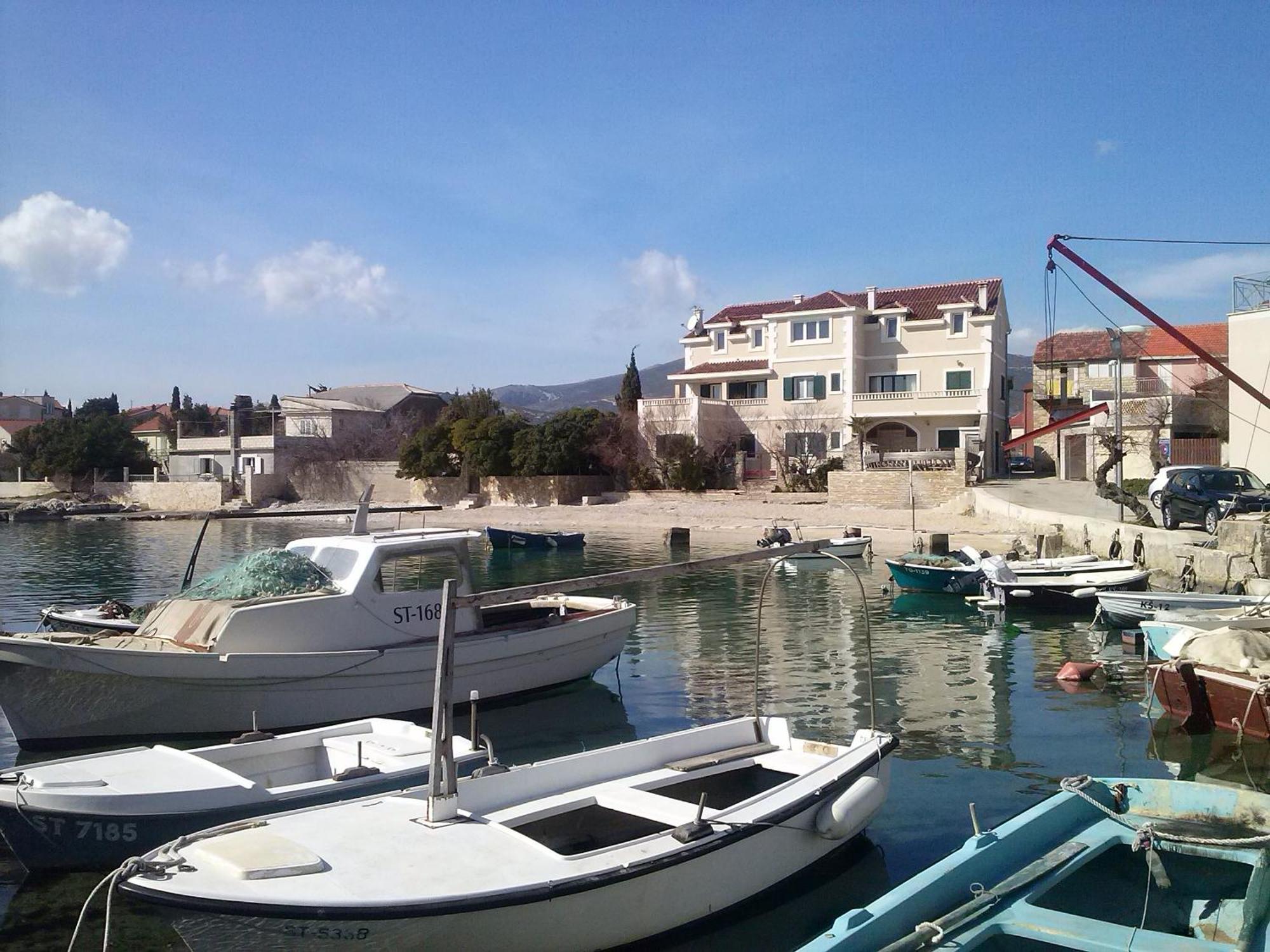 Mala Plaza * Kaštela