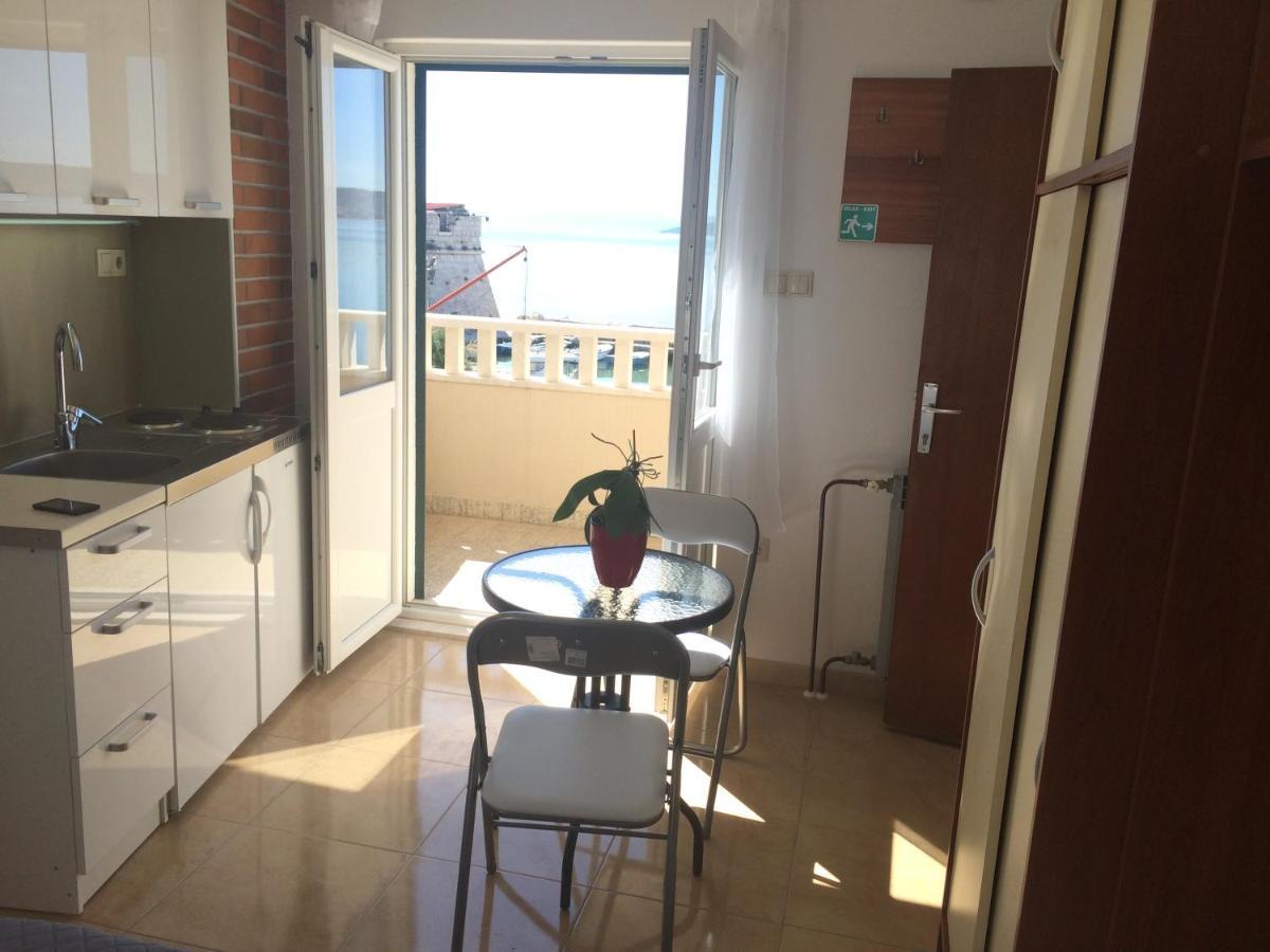 Apartment Mala Plaza *